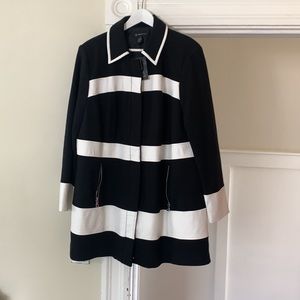 NWT INC International Concepts Black and White Modern coat. Size 1X NWT